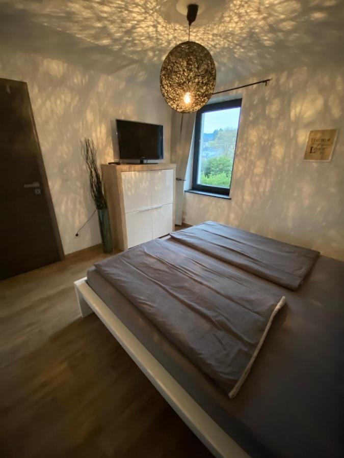 אדנאו Gaestezimmer Melina Am Nuerburgring מראה חיצוני תמונה