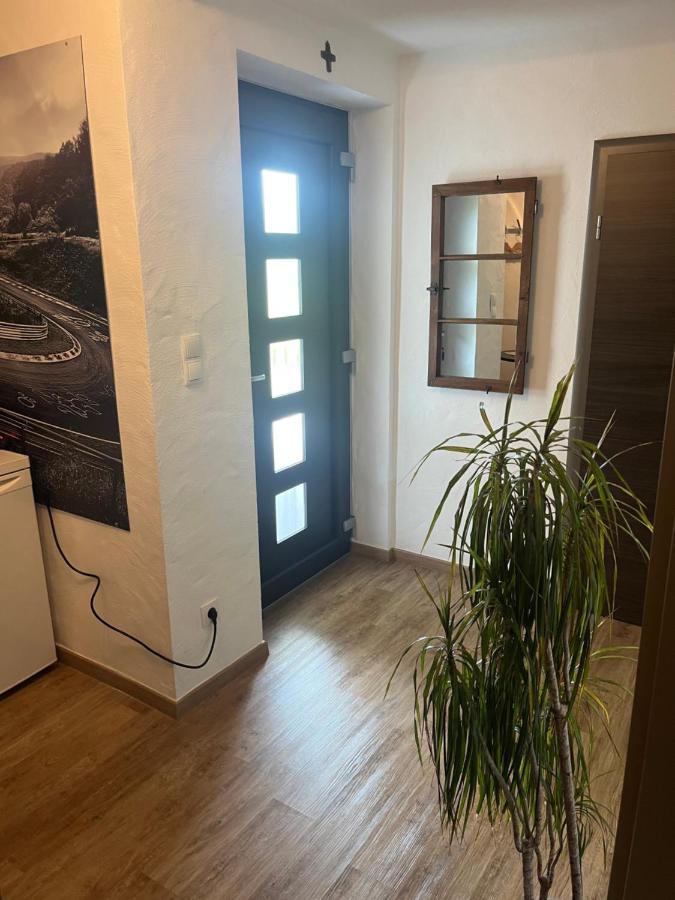 אדנאו Gaestezimmer Melina Am Nuerburgring מראה חיצוני תמונה
